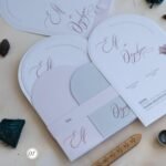 Oval Kesim Davetiye Çiçekli - Görsel 6