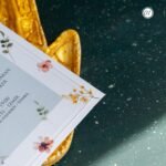 Oval Kesim Davetiye Çiçekli - Görsel 3